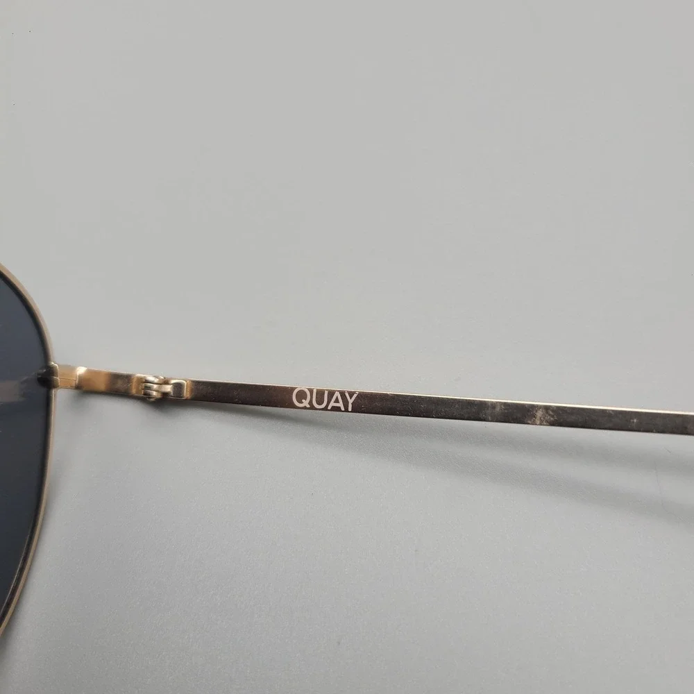 Quay Australia Jezabell Gold Black Round Oversized Sunglasses Lens Cat 3 126